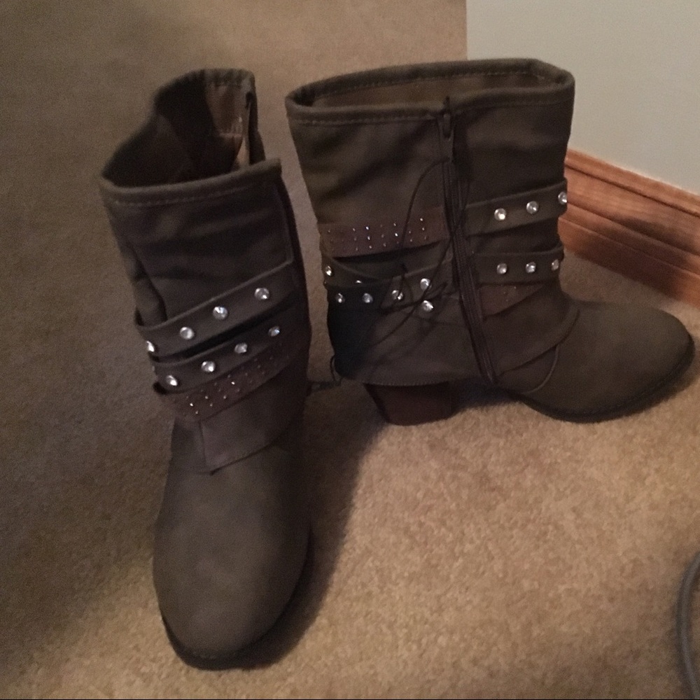 Vanity booties